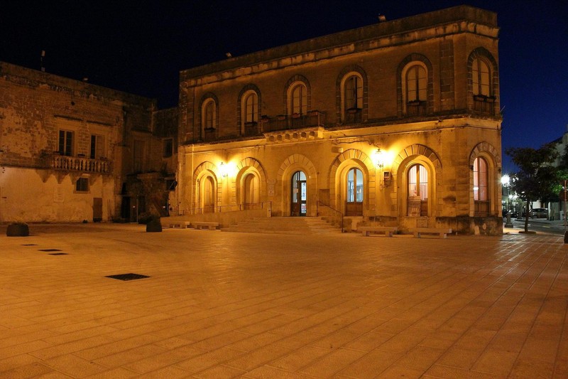 I Vigili di Cutrofiano si trasferiscono in piazza Municipio I Vigili di Cutrofiano si trasferiscono in piazza Municipio