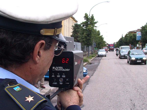 Autovelox e telelaser sulle strade del Salento Autovelox e telelaser sulle strade del Salento