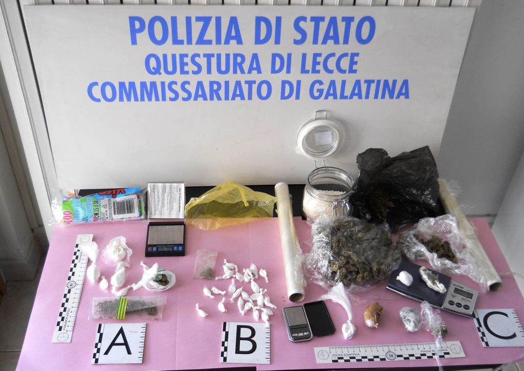 Dopo due settimane in carcere ai domiciliari i tre ventenni galatinesi Dopo due settimane in carcere ai domiciliari i tre ventenni galatinesi