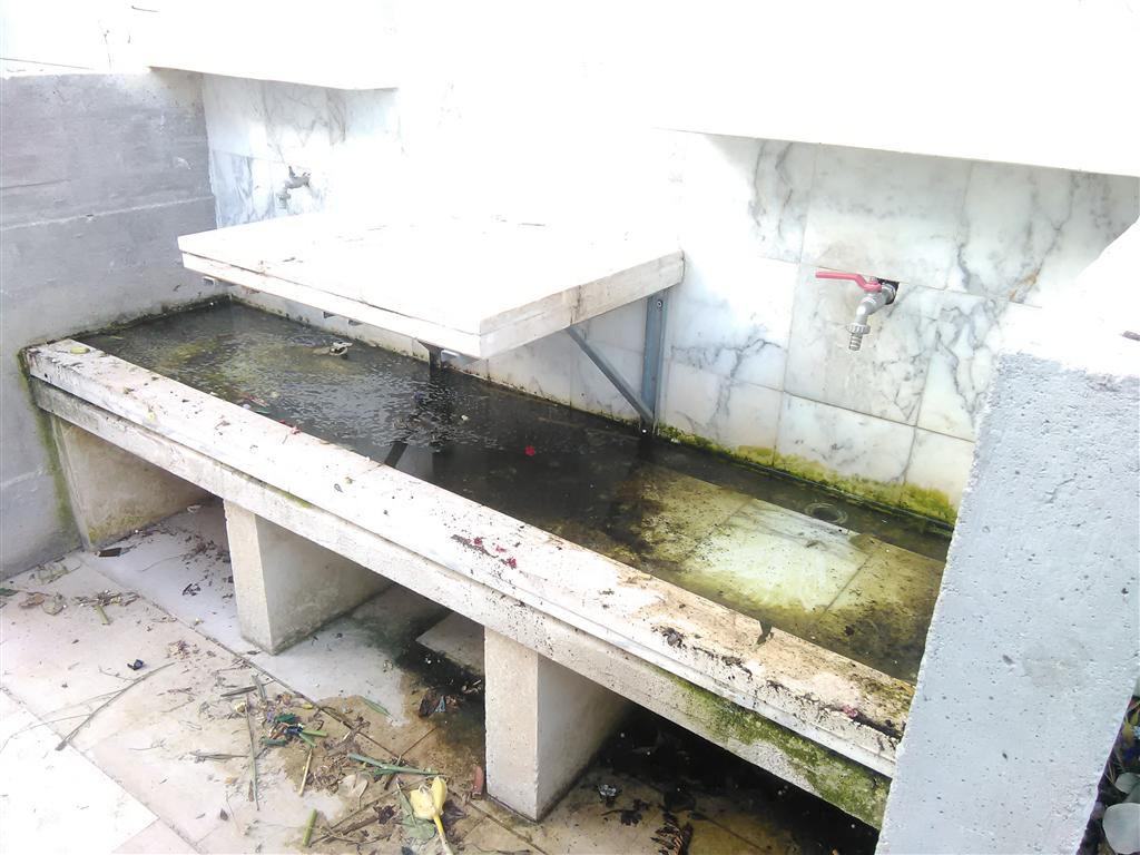 Cimitero di Galatina nel degrado