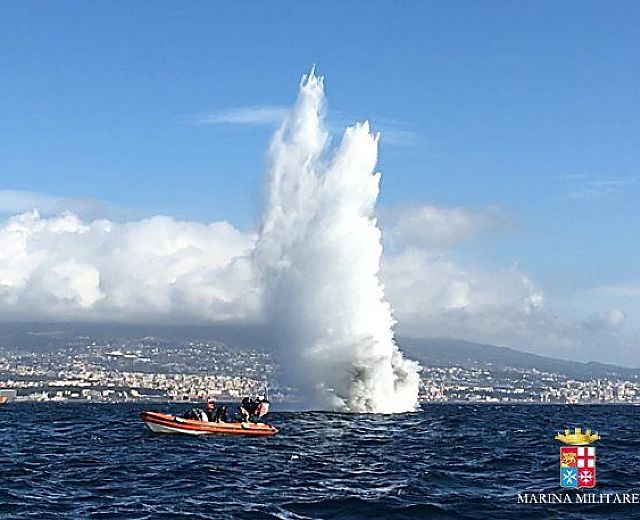 Duemila ordigni bellici disinnescati a Luglio dai subacquei della Marina militare Duemila ordigni bellici disinnescati a Luglio dai subacquei della Marina militare