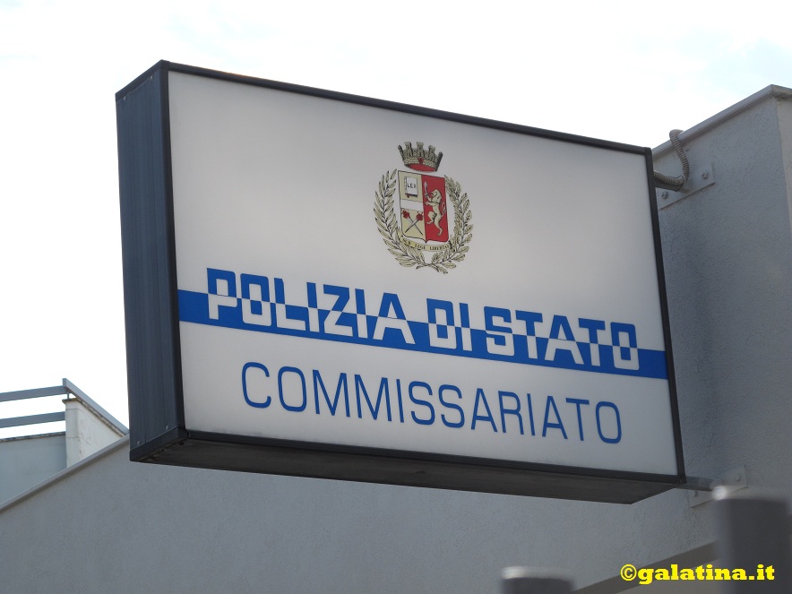 Bloccato mentre tenta di rubare gasolio da una motopompa. Guida senza patente e possesso di proiettili. Partono le denunce