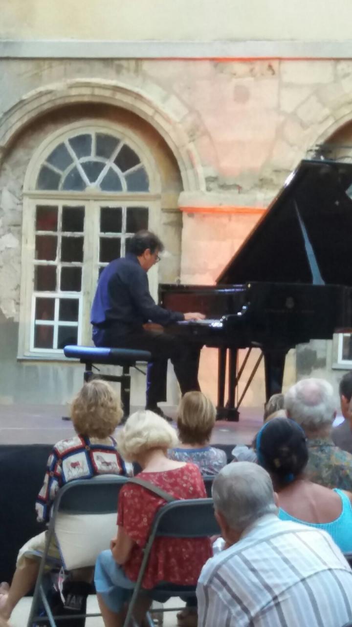 Grande successo di Luigi Fracasso in Francia