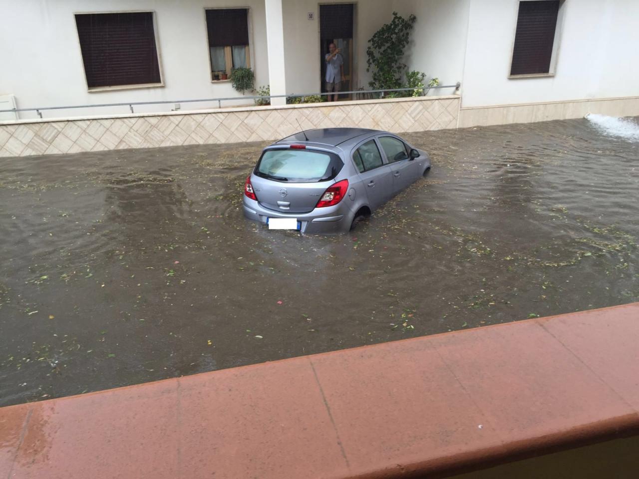 Acqua e grandine mettono in ginocchio Galatina