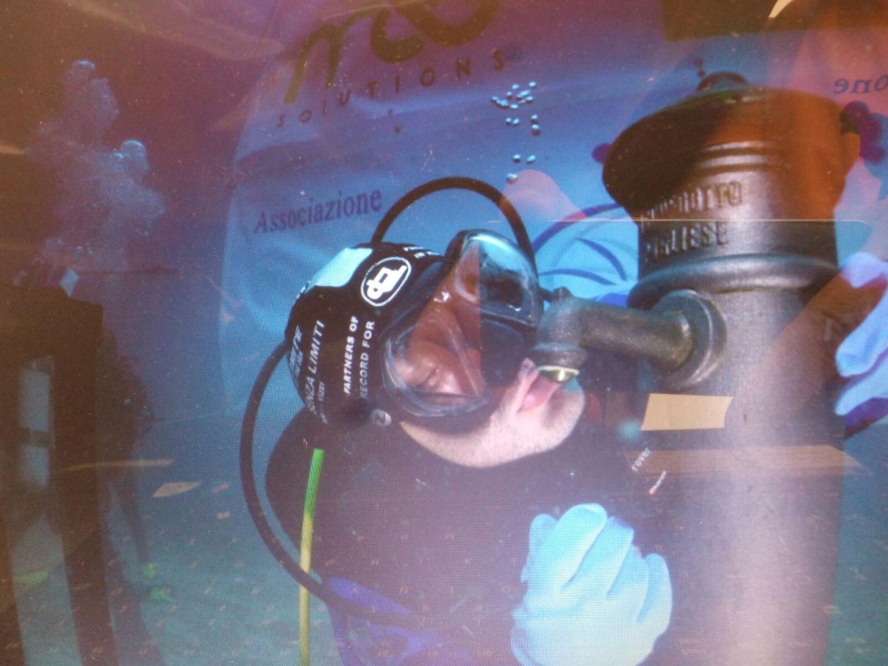 Paolo De Vizzi verso il nuovo record di permanenza sott'acqua