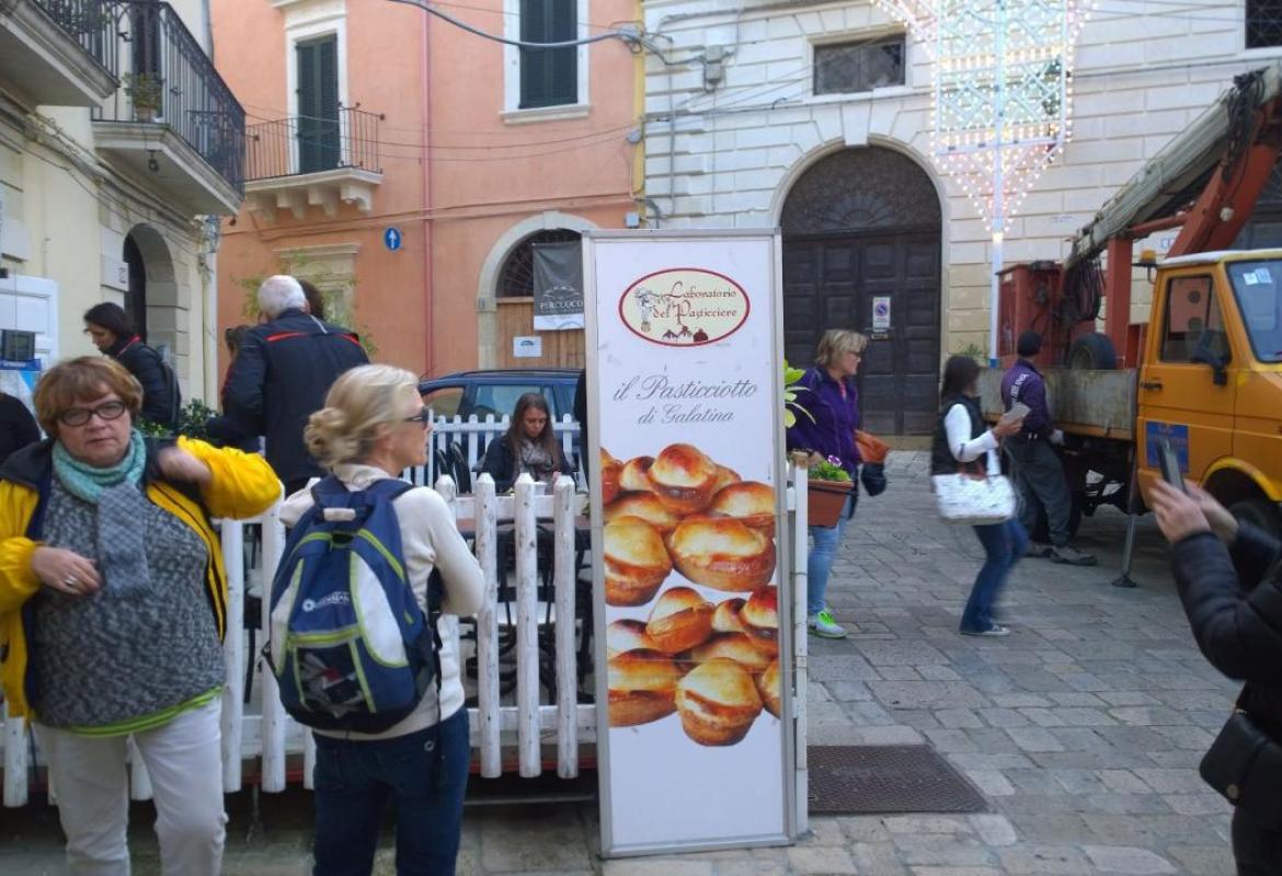 Venti tour operators provenienti da tutto il mondo stregati da Galatina e dal pasticciotto