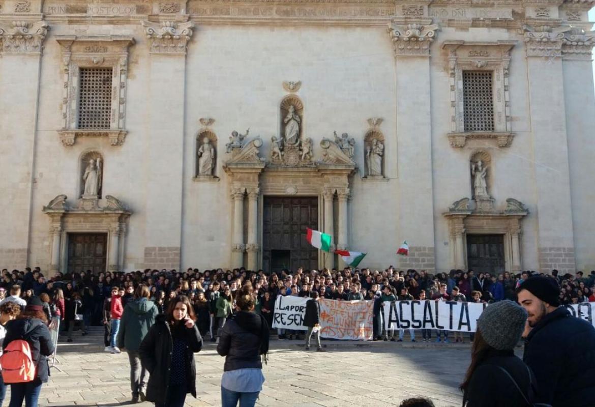 "Vogliamo studiare al caldo!"