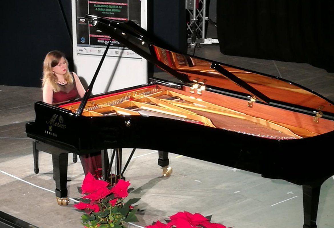Anna Miernik regala emozioni e dal Cavallino Bianco riceve meritati grandi applausi 