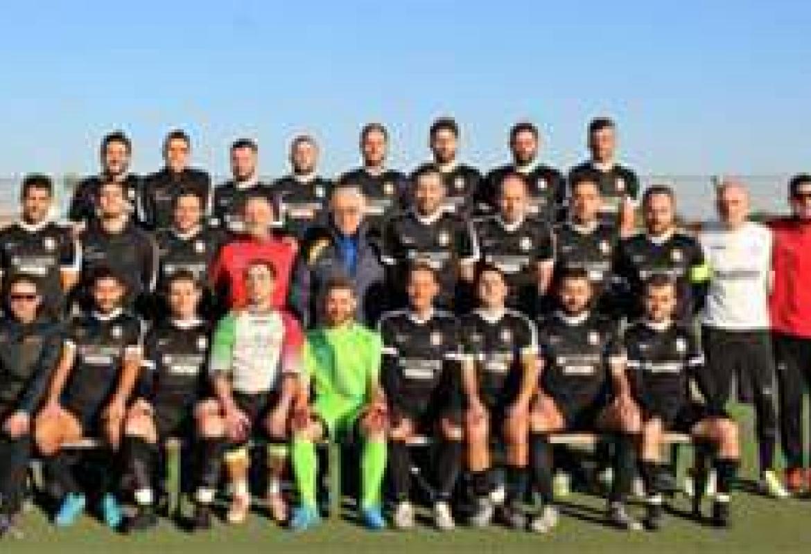 Gli auguri dell'Associazione Calcistica &quot;Farmacia Vergine&quot;