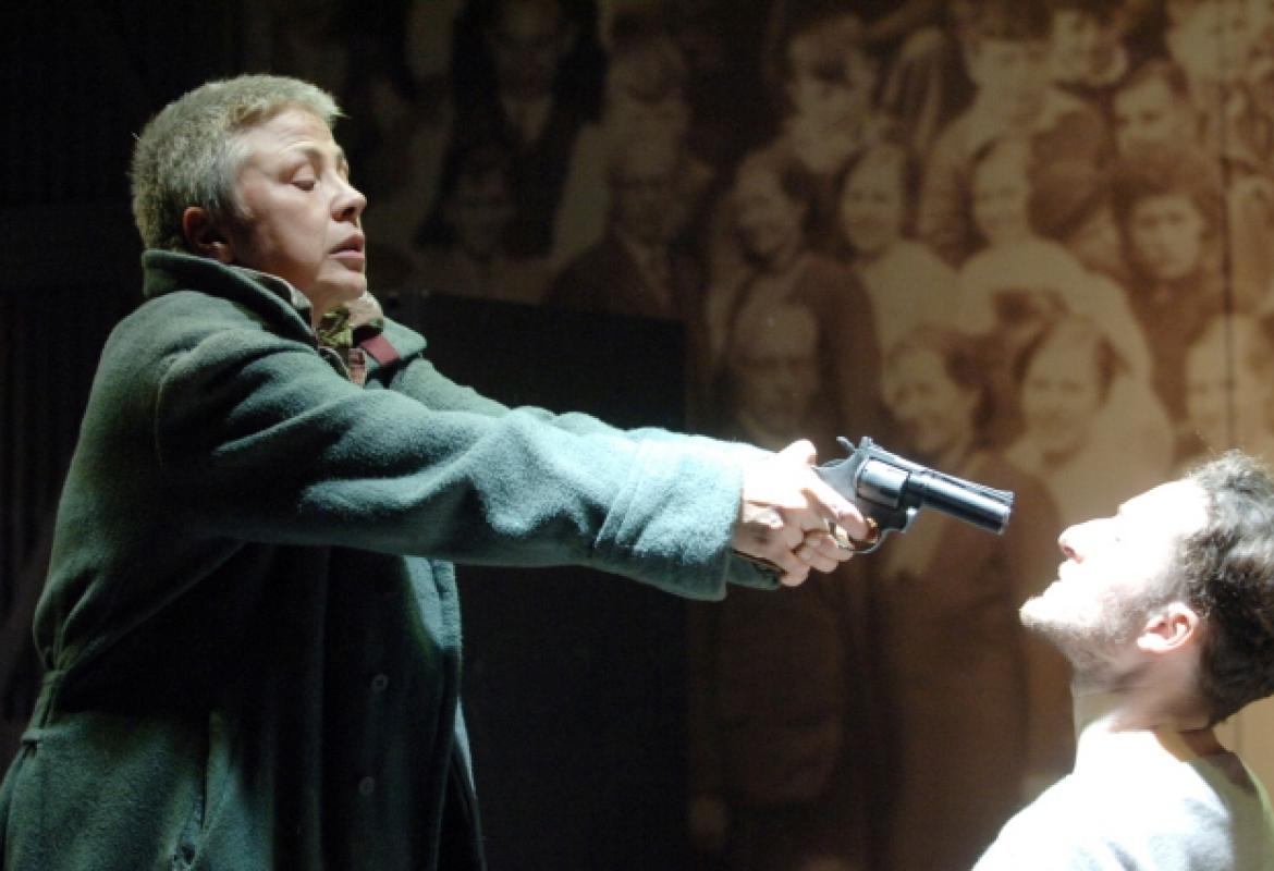 'Processo a Dio', questa sera al Teatro Tartaro. Ingresso con prenotazione al costo di 1€