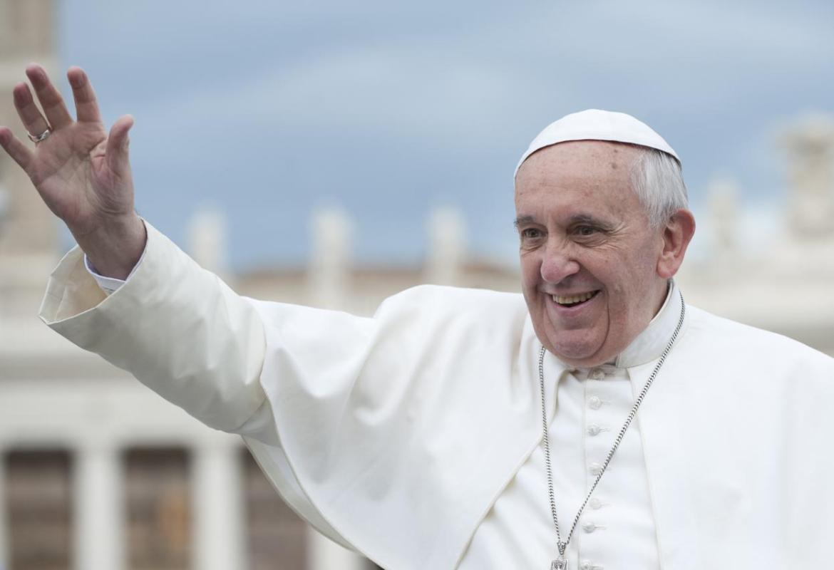 Gli auguri al Papa e la benedizione di Francesco