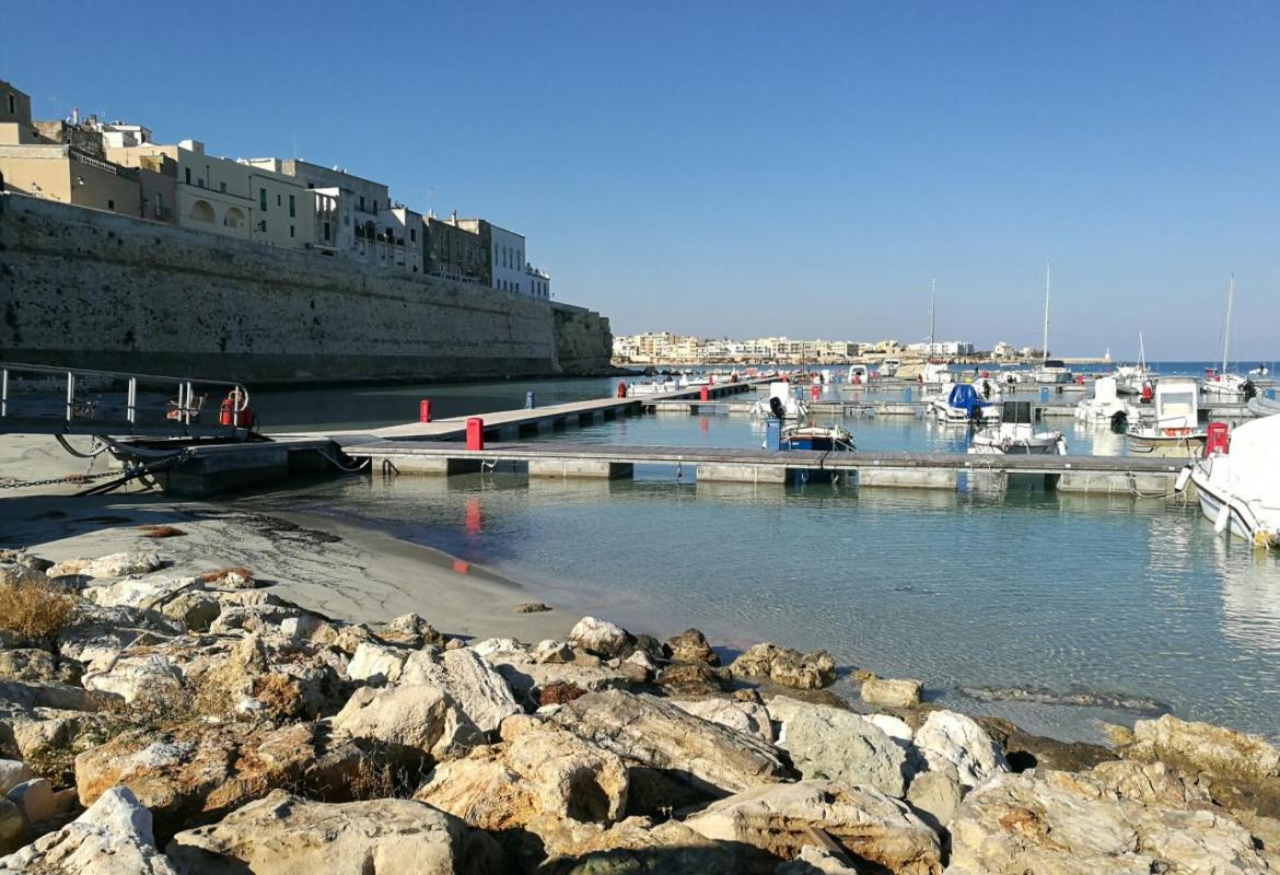 &quot;I pontili galleggianti non dovranno essere smontati&quot;, il Tar dà ragione al Comune di Otranto