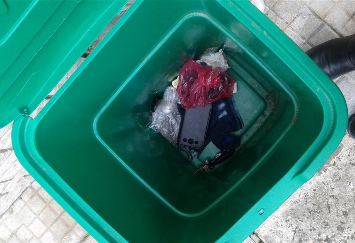 La Monteco e l'indifferenziata in via Sanremo