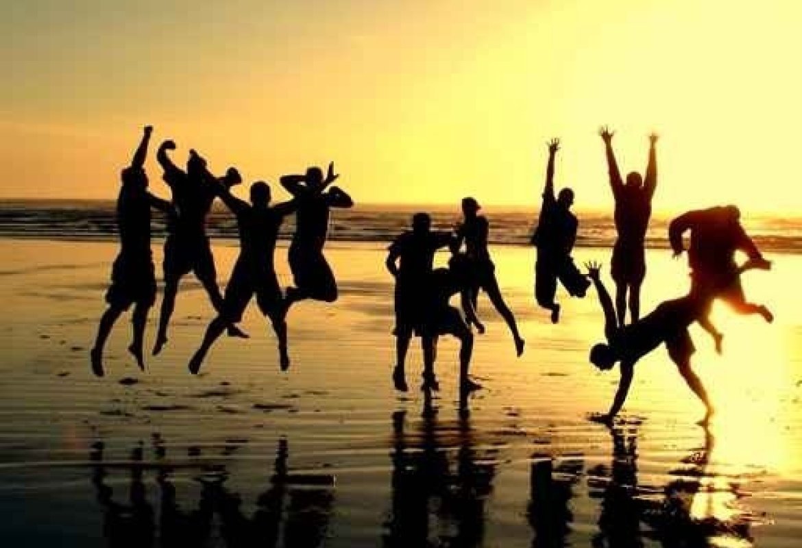 Si cercano duecento animatori turistici