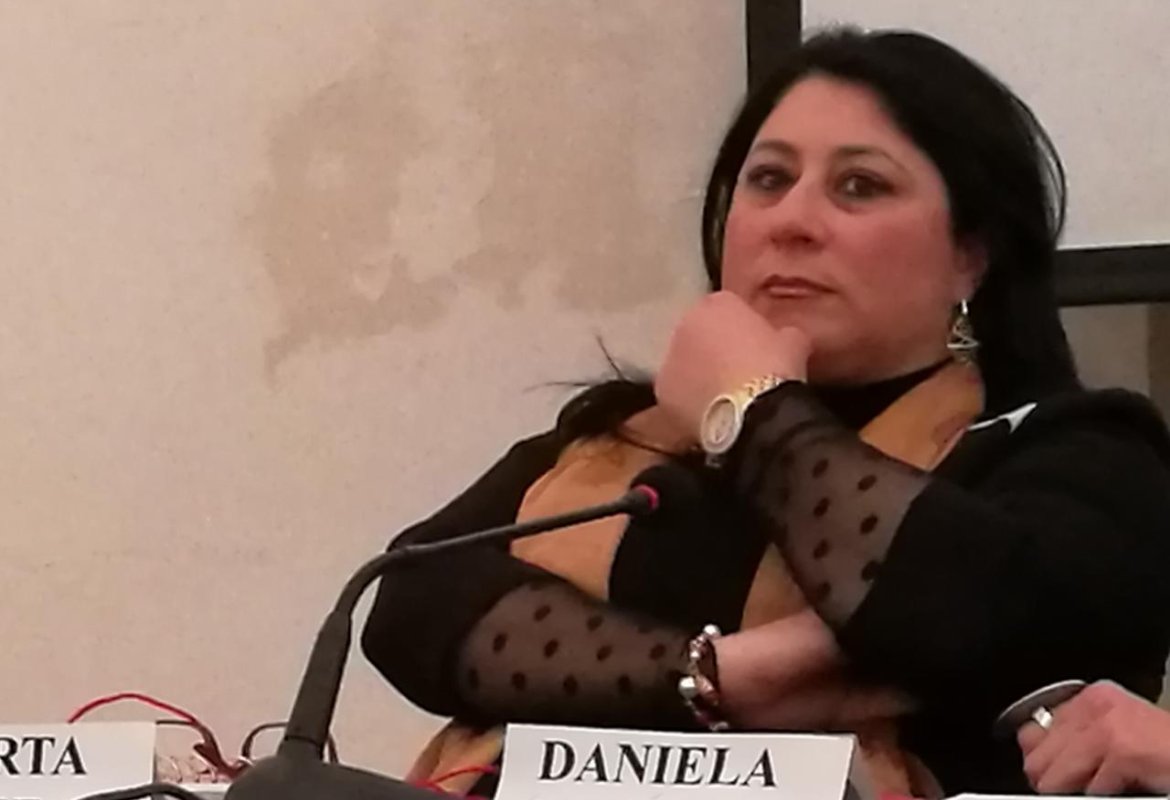 "Non condivido che perfetti sconosciuti/e azzardino l'idea di presentarsi alla città chiedendo di ricoprire la massima carica di Palazzo Orsini"