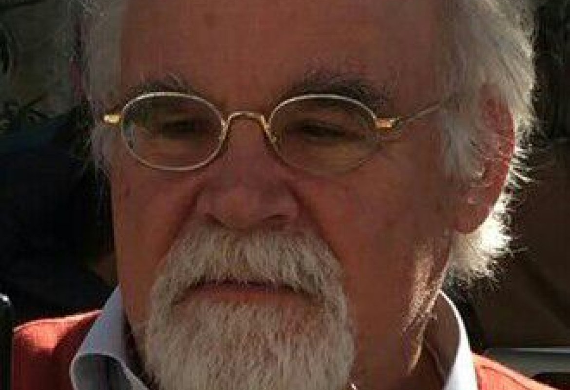 "Grazie soprattutto ai tanti pazienti che in tutti questi anni hanno avuto fiducia nella mia persona"