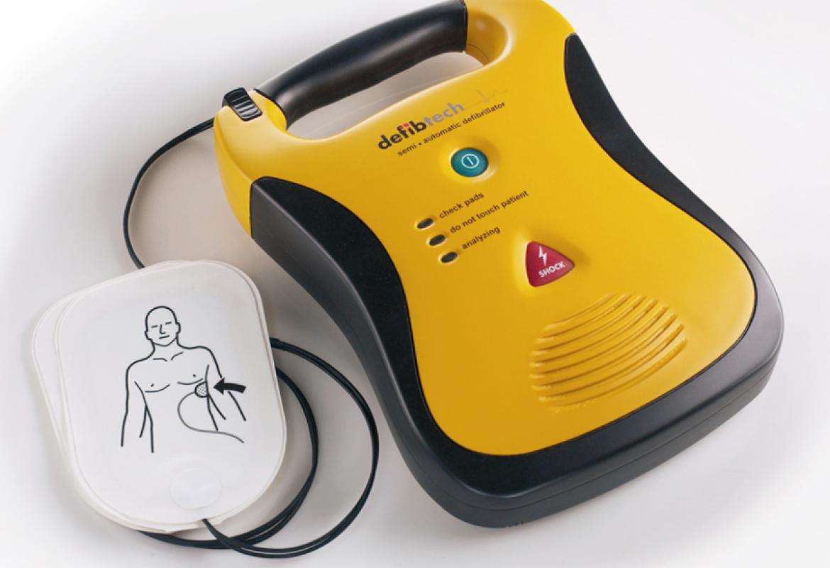 La Fratres Galatina dona un defibrillatore alla Parrocchia San Sebastiano