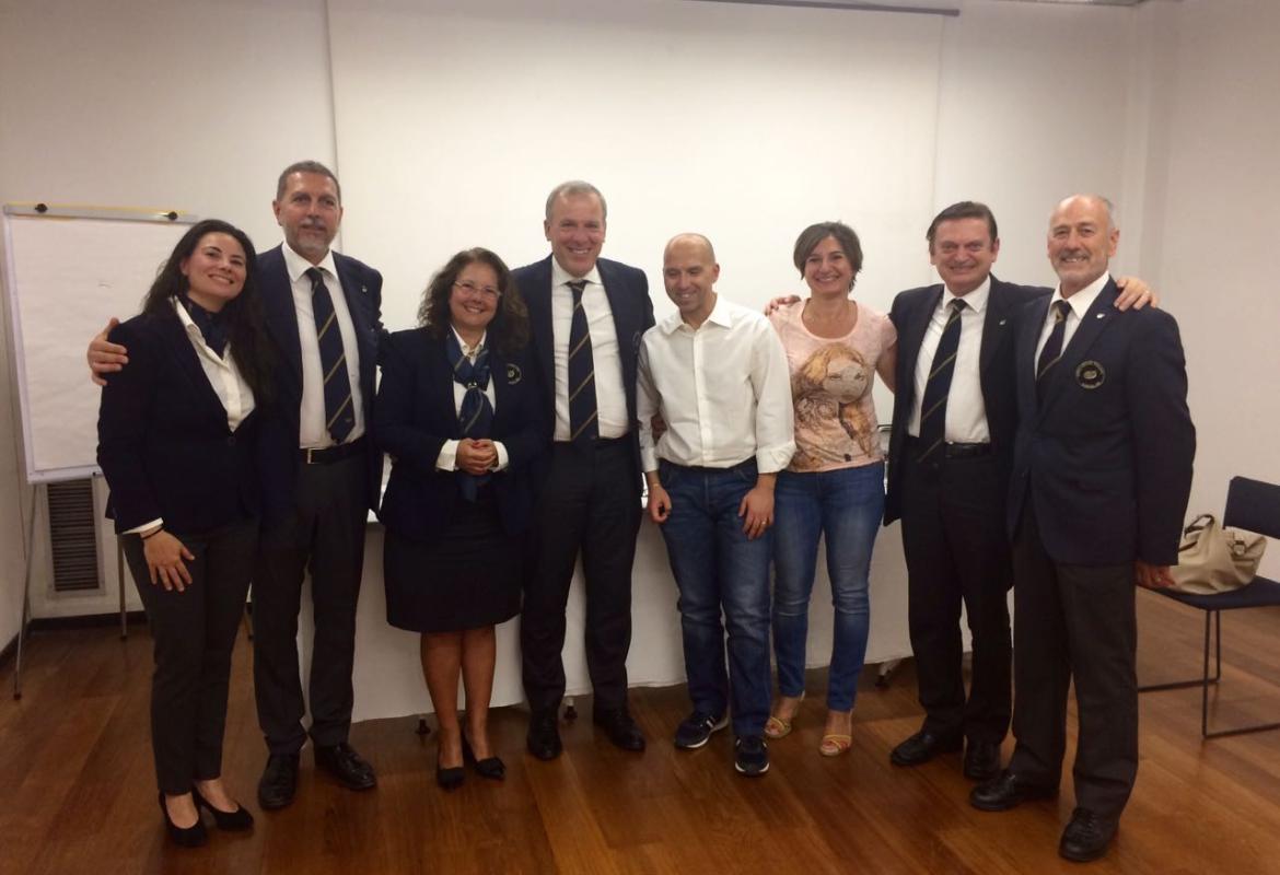 Antonio Tramacere è il primo sommelier non vedente d'Italia