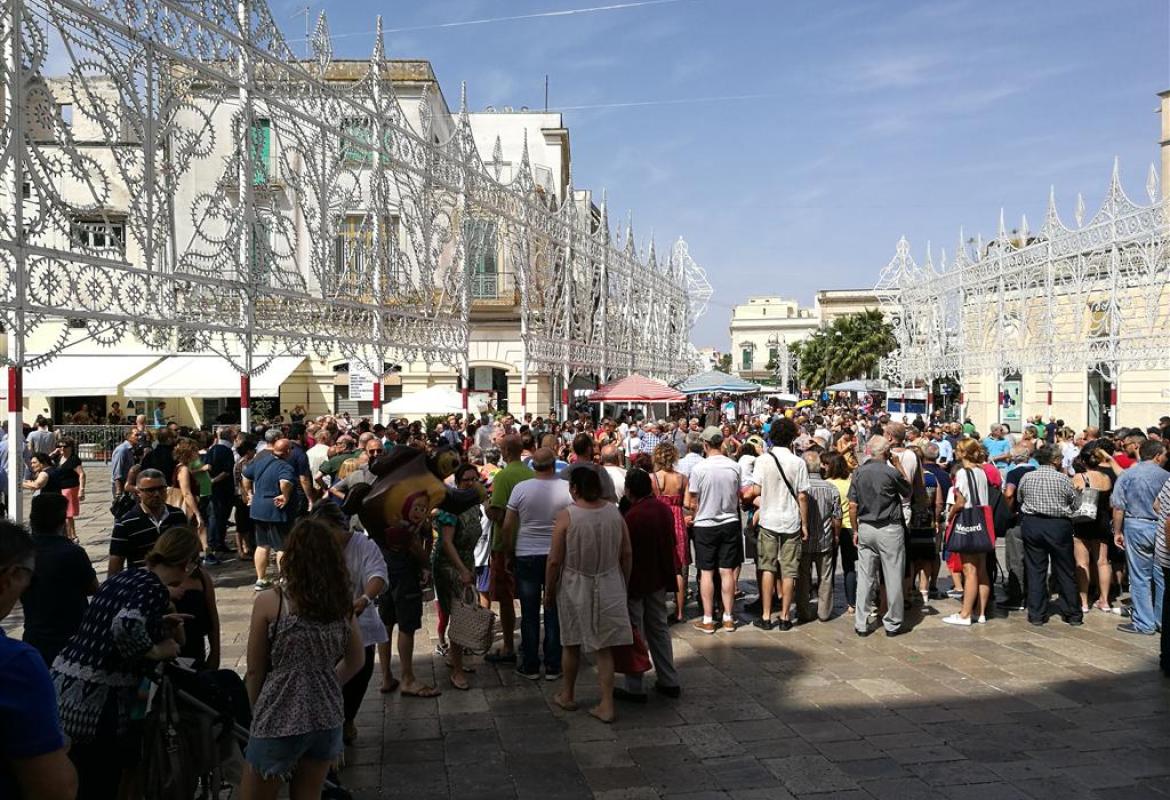 Tarantate, bande e convegno per la Festa