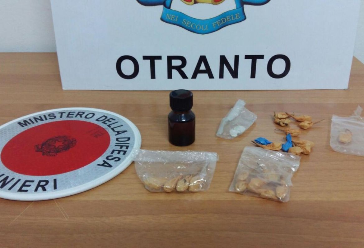 Tre arresti per spaccio di droga nel parcheggio di una nota discoteca salentina