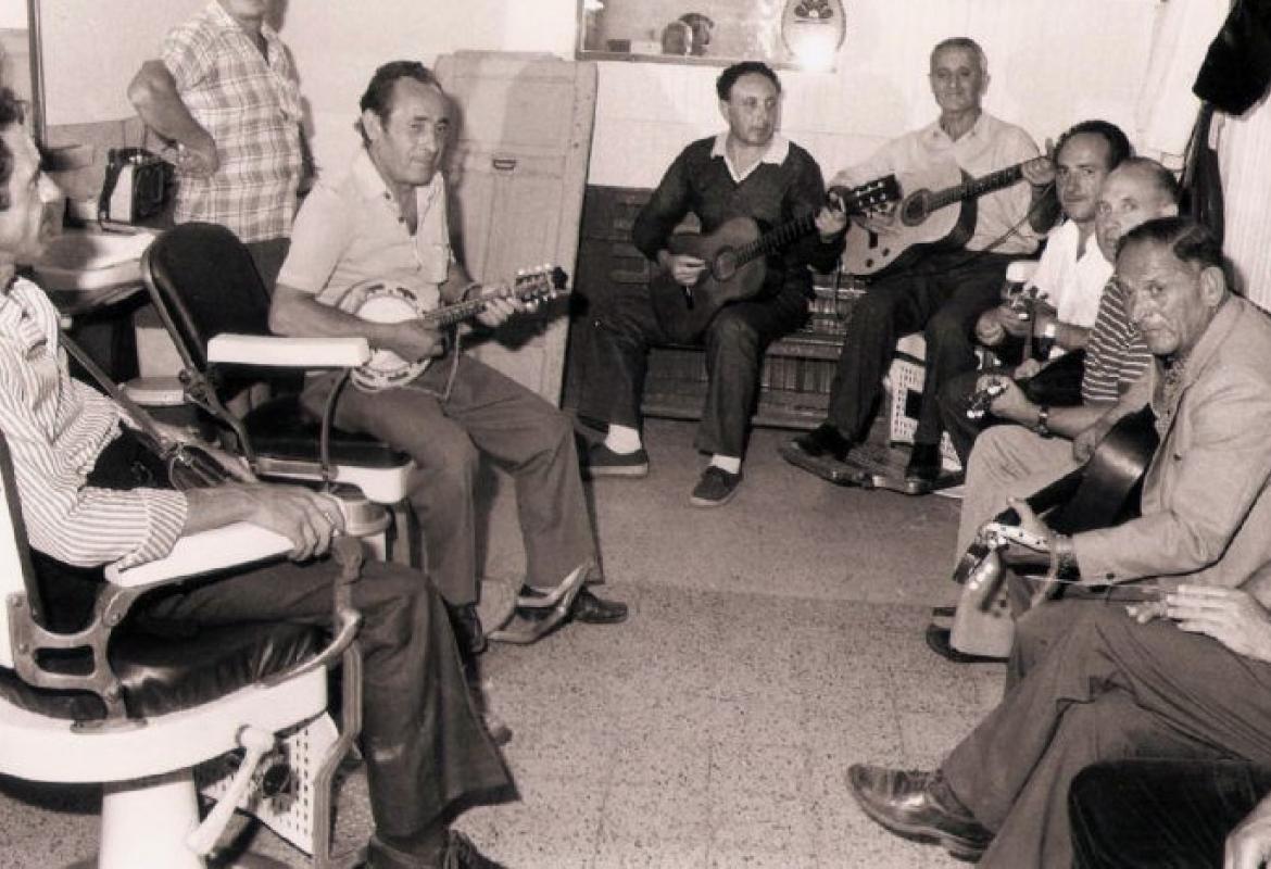 Dopobarba, armonie con i mandolini profumate dalle barberie, a Soleto per l'Altra Tela