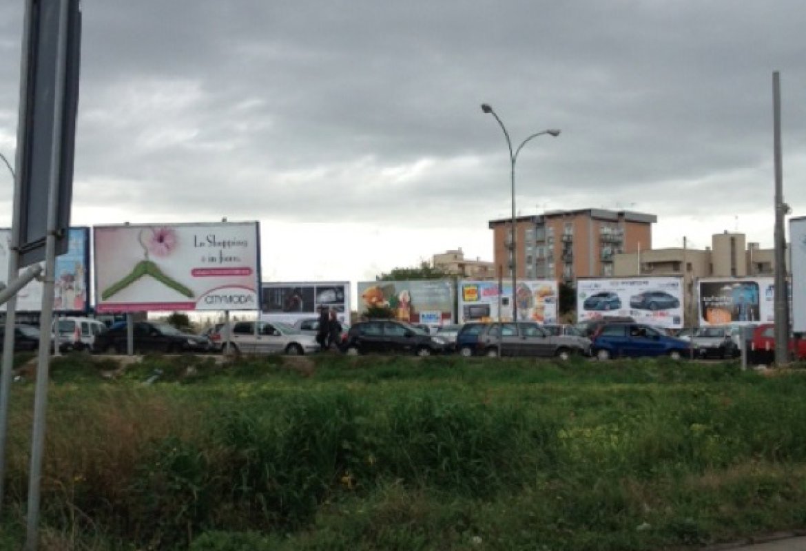 "Donne, prezzi d'occasione". L'occasione di rimanere bloccati