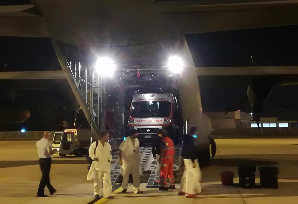Neonato trasportato al Bambin Gesù con un volo speciale per salvargli la vita