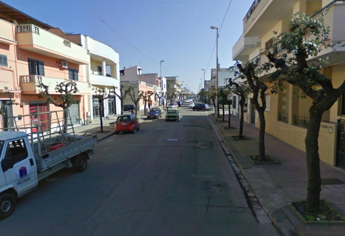 'Rione Italia 1954', la targa torna quasi al suo posto