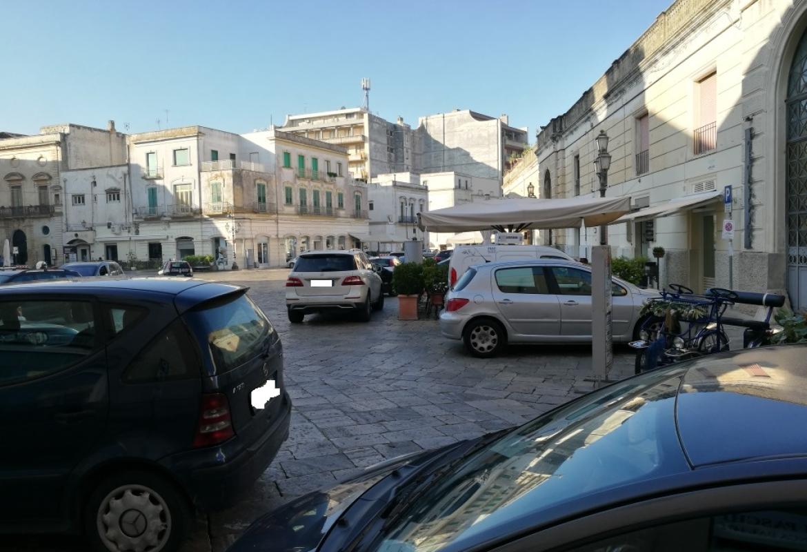 I maltrattati basoli che resero Galatina una città