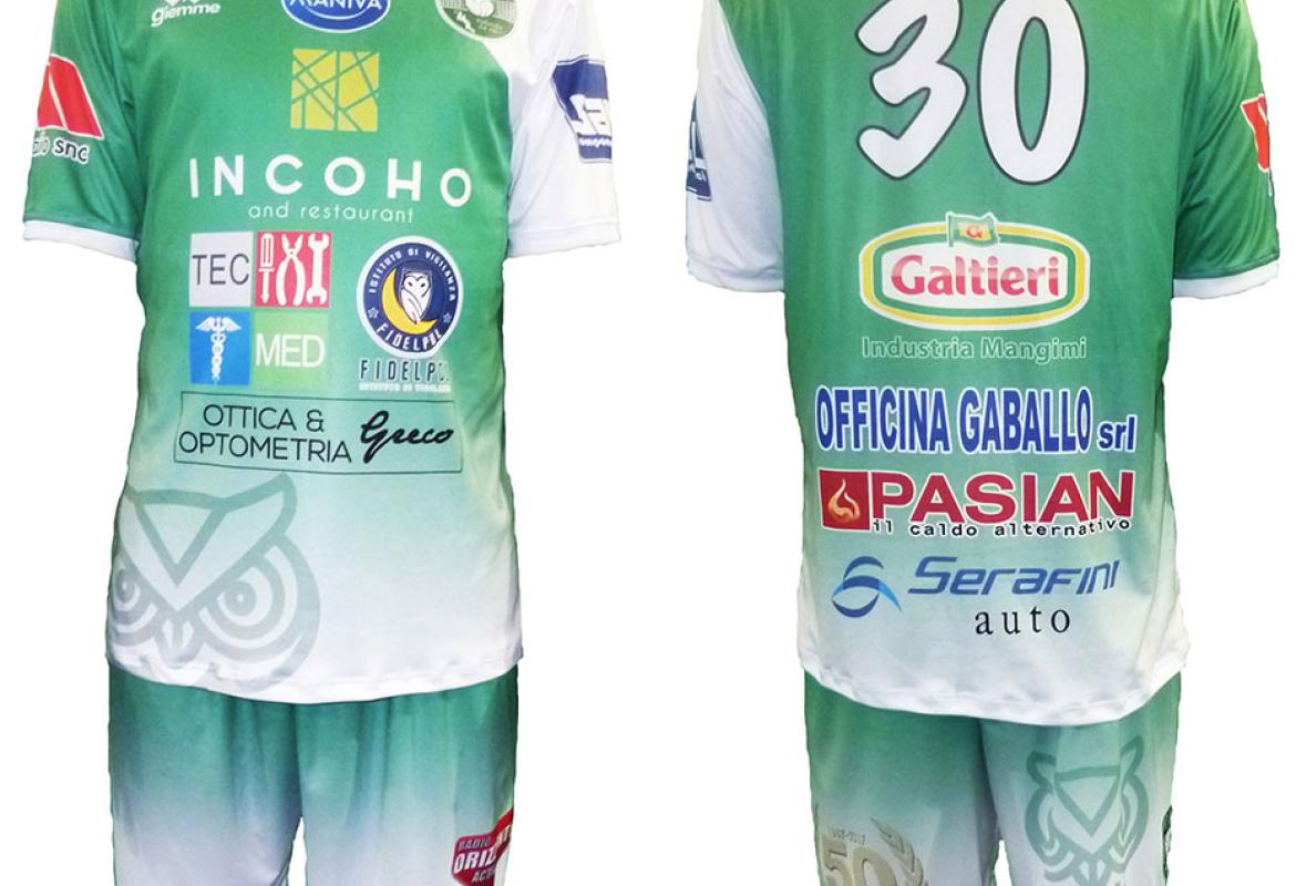 La nuova maglia della Showy Boys