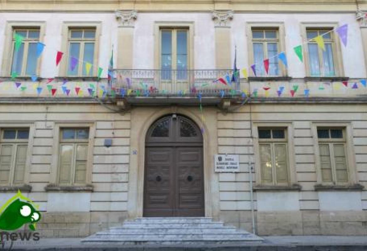 Con 1927 libri la biblioteca del Polo 1 è una realtà