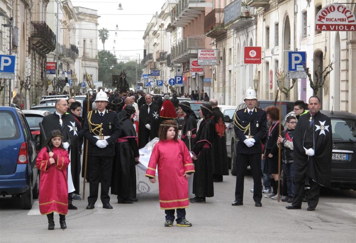 Migliaia di persone alla processione dell'Addolorata