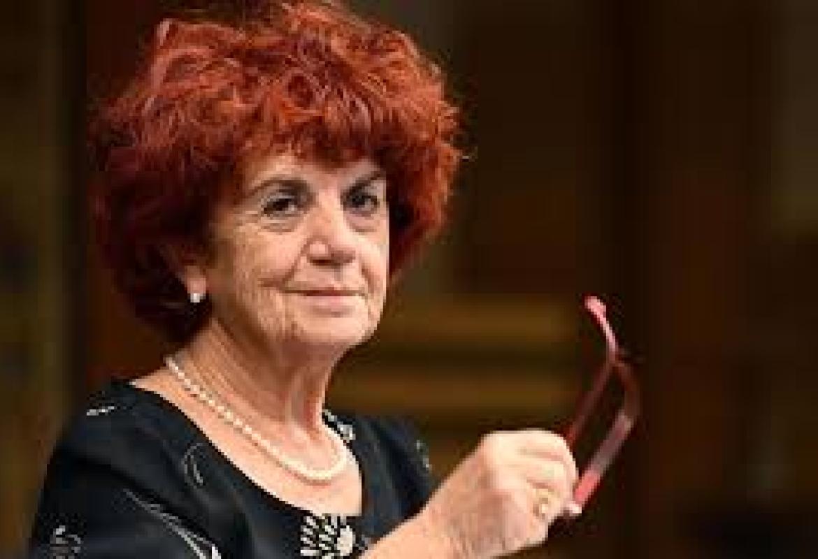 Fedeli, "Educare ragazze e ragazzi aperti e curiosi"