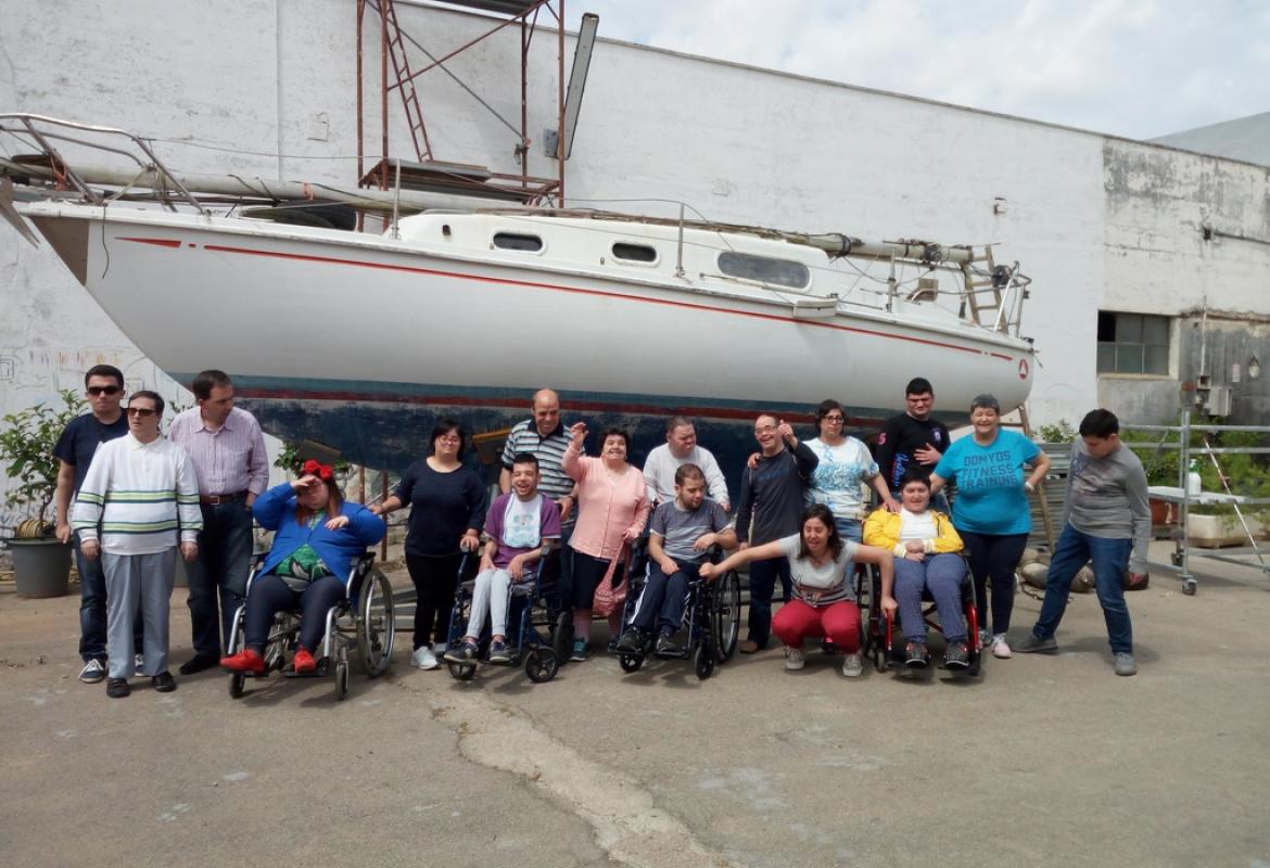 "Col vento in poppa e le vele gonfie per sempre solcheró quell’infinito orizzonte"