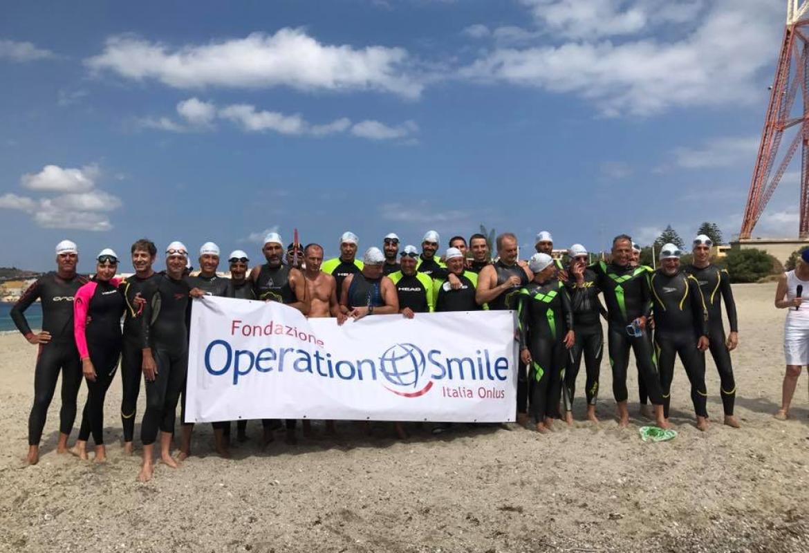 Terza traversata a nuoto dello Stretto di Messina per una chirurgia sicura delle malformazioni al volto