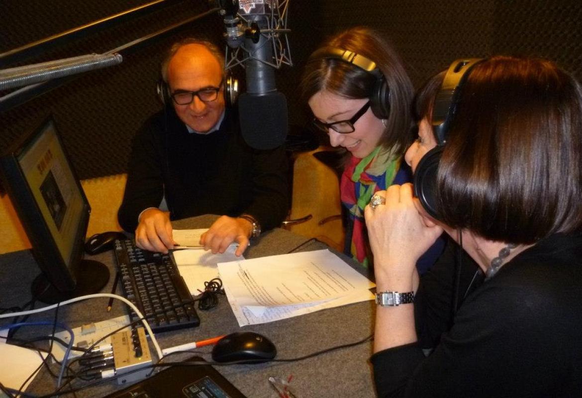 La 'famiglia' LOL a Radio Orizzonti Activity con Sindaco ed Assessore