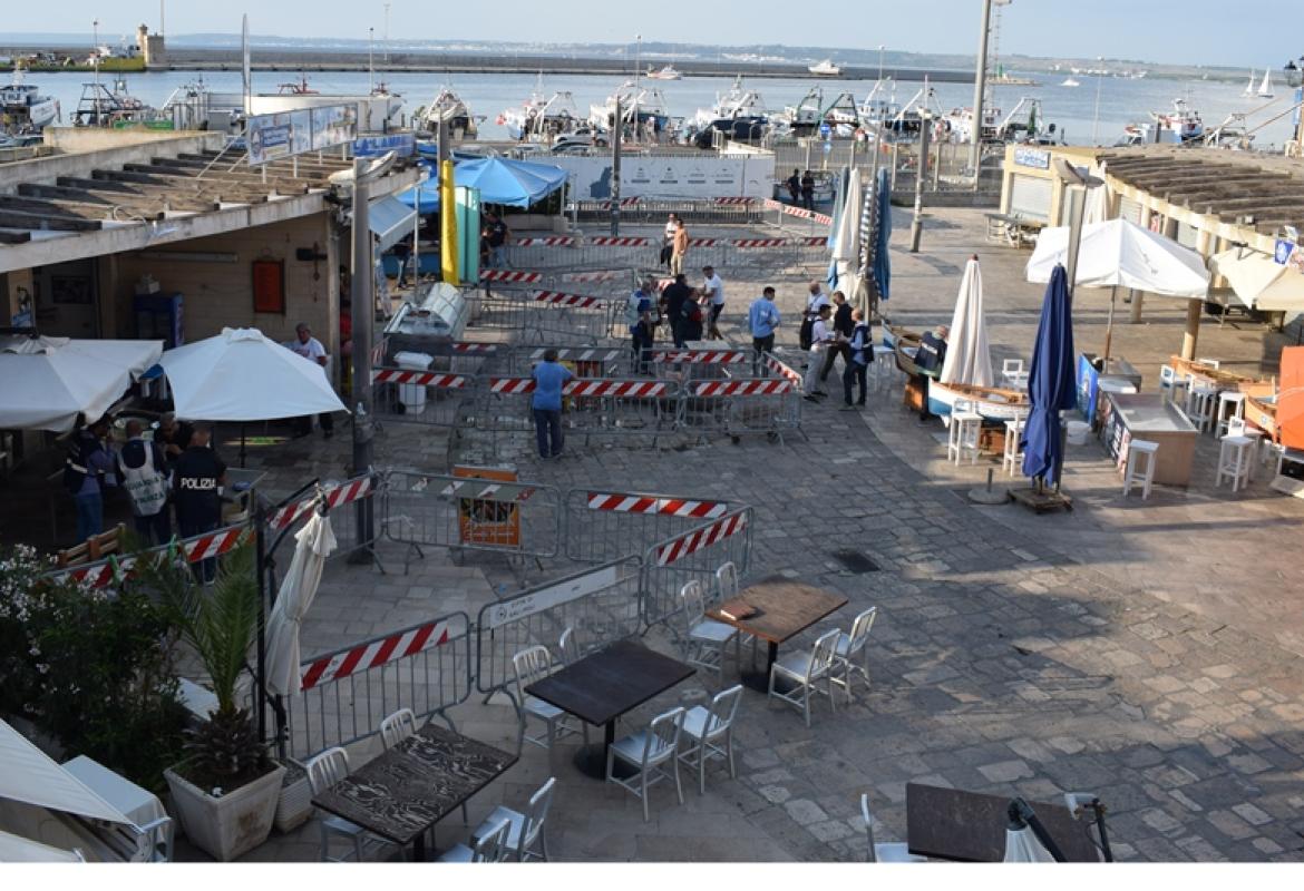 Operazione interforze al mercato ittico di Gallipoli, sanzioni e sequestri di arredi posti su terreno demaniale