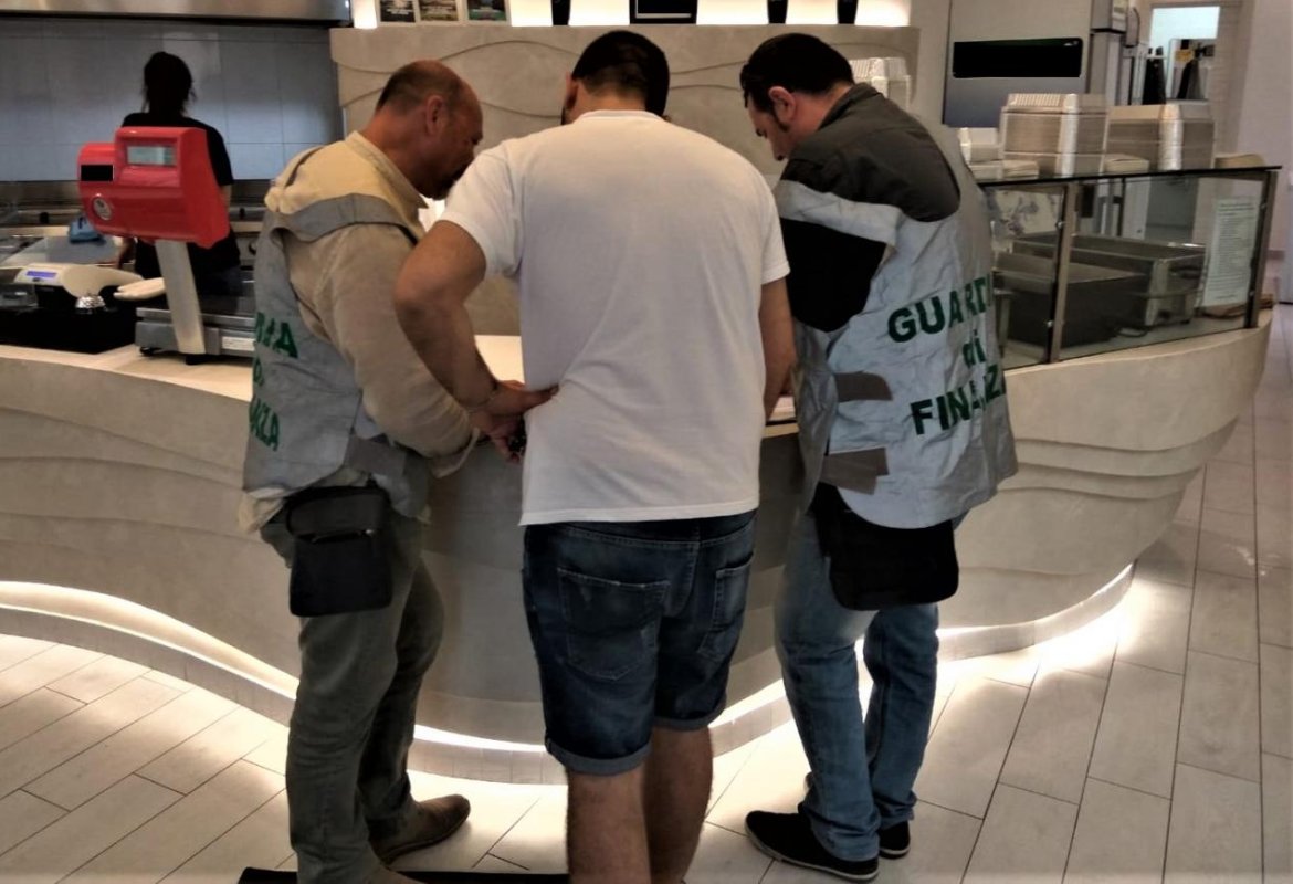 La Guardia di Finanza scopre, in Puglia, in due giorni 103 lavoratori in nero 