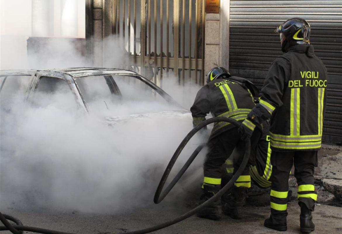Arrestato il presunto autore dell'incendio dell'auto in via Beato Angelico