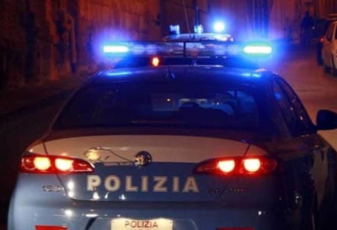 Si ferisce ad una mano rubando delle statuette di terracotta a Lecce, giovane galatinese agli arresti domiciliari