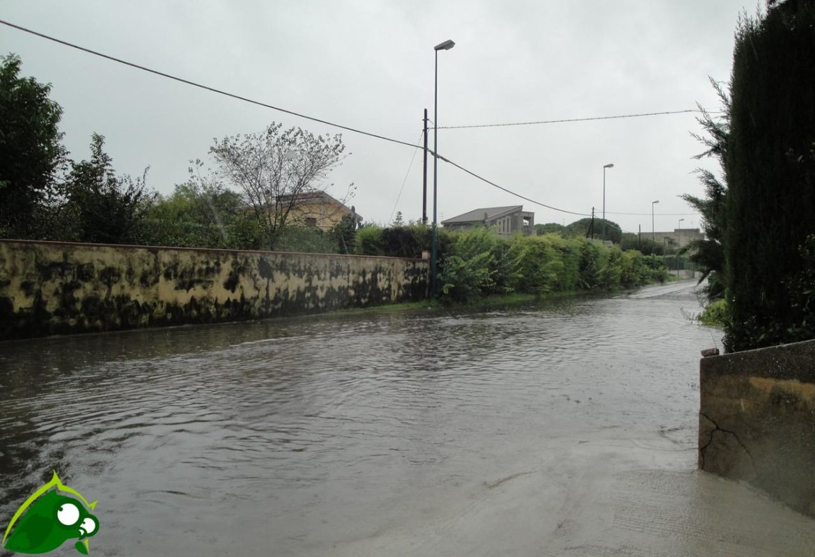 “Con l’acqua alla gola: dalla pericolosità idraulica alla tutela del territorio” 