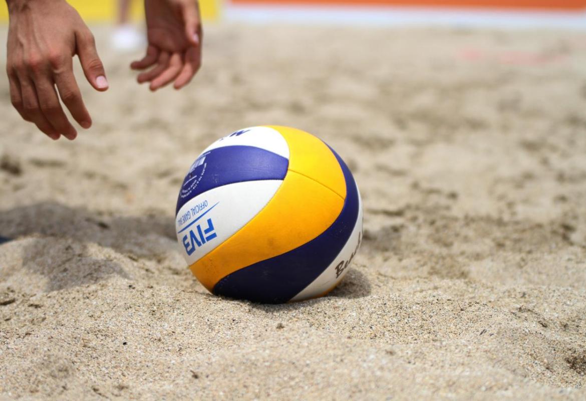 Due tornei di beach volley per la Showy