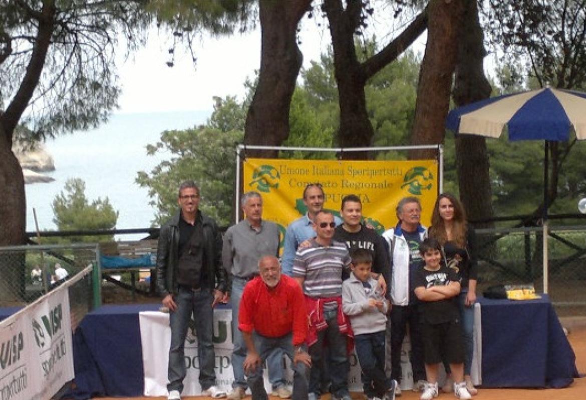  A Pugnochiuso per riportare la Tennis Cup a Galatina