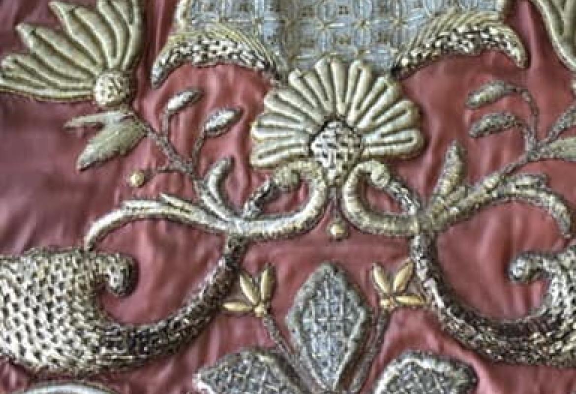 Restaurato l'abito settecentesco della Madonna del Carmine