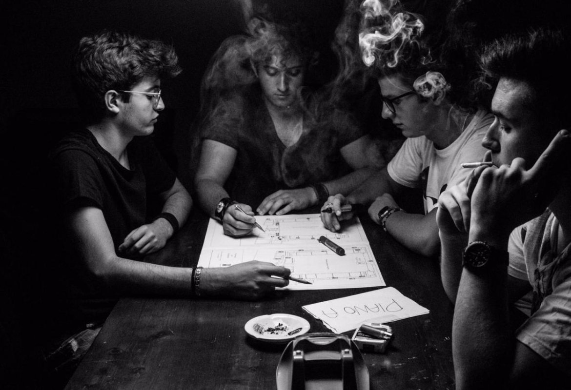 Vuoi entrare nel videoclip di "The Young Lust"? Presentati il 15 luglio al Palasport di Galatina