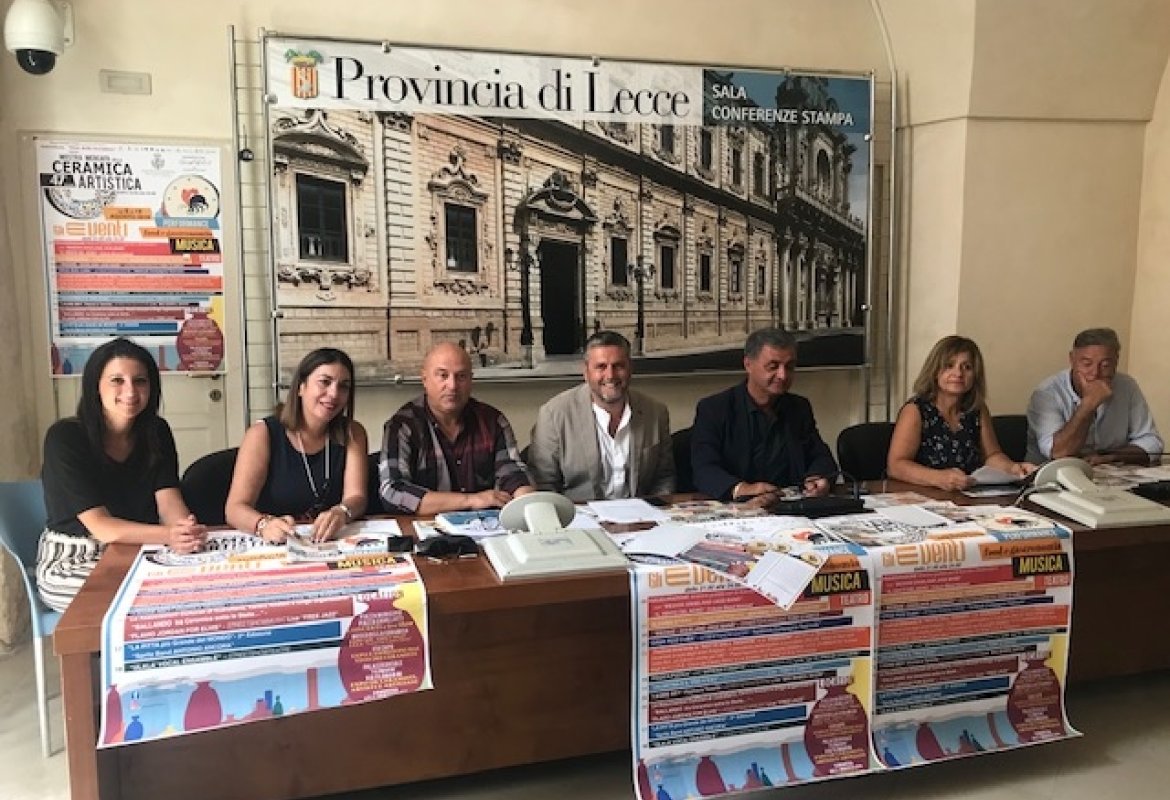  Apre a Cutrofiano, la Mostra Mercato della Ceramica Artistica