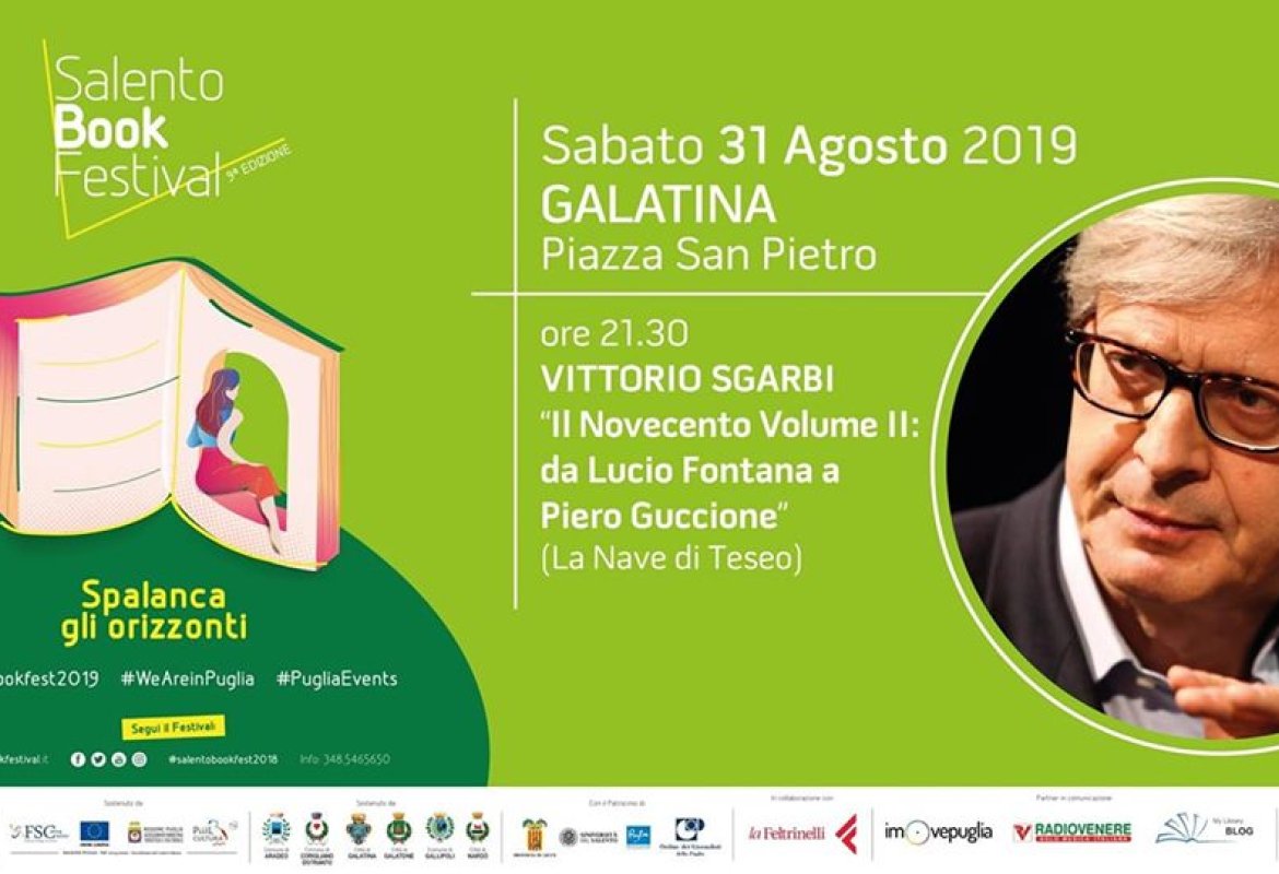 Vittorio Sgarbi in Piazza San Pietro a Galatina