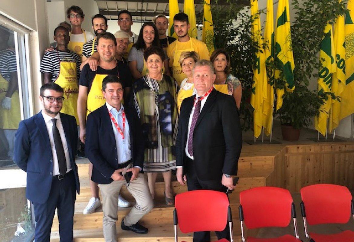 Il dramma xylella secondo Teresa Bellanova in visita alla Fiera del Levante