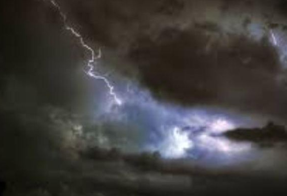 Allerta Arancione per il maltempo, martedì 12 novembre scuole chiuse a Galatina e nel Salento