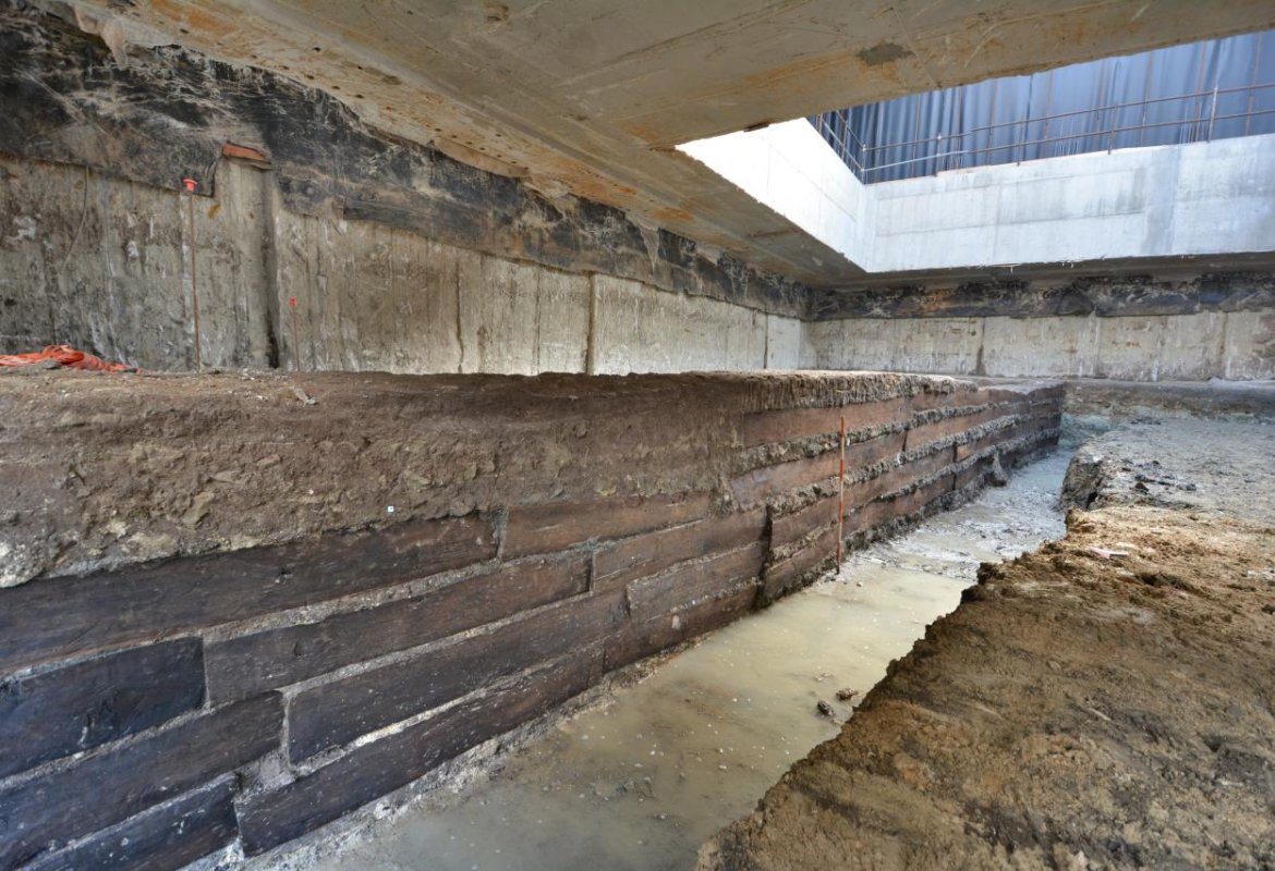 Durante gli scavi della Metro C trovati legni d'oltralpe sotto una villa romana